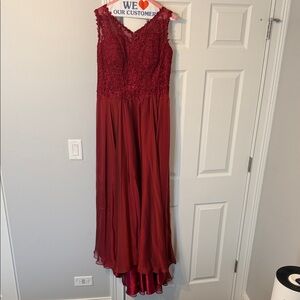 Elegant Red Lace & Chiffon Evening Dress